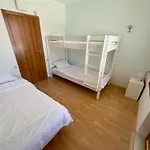 - Uzundzha بيت للعطل