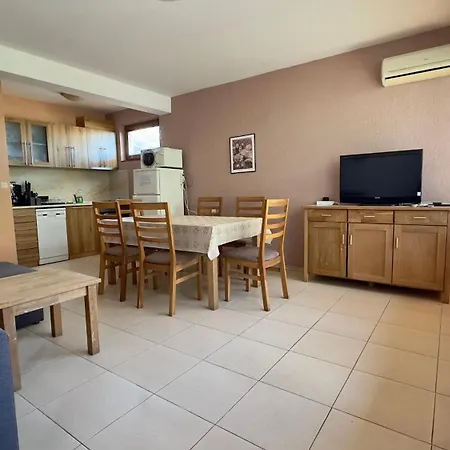 - Uzundzha Holiday home